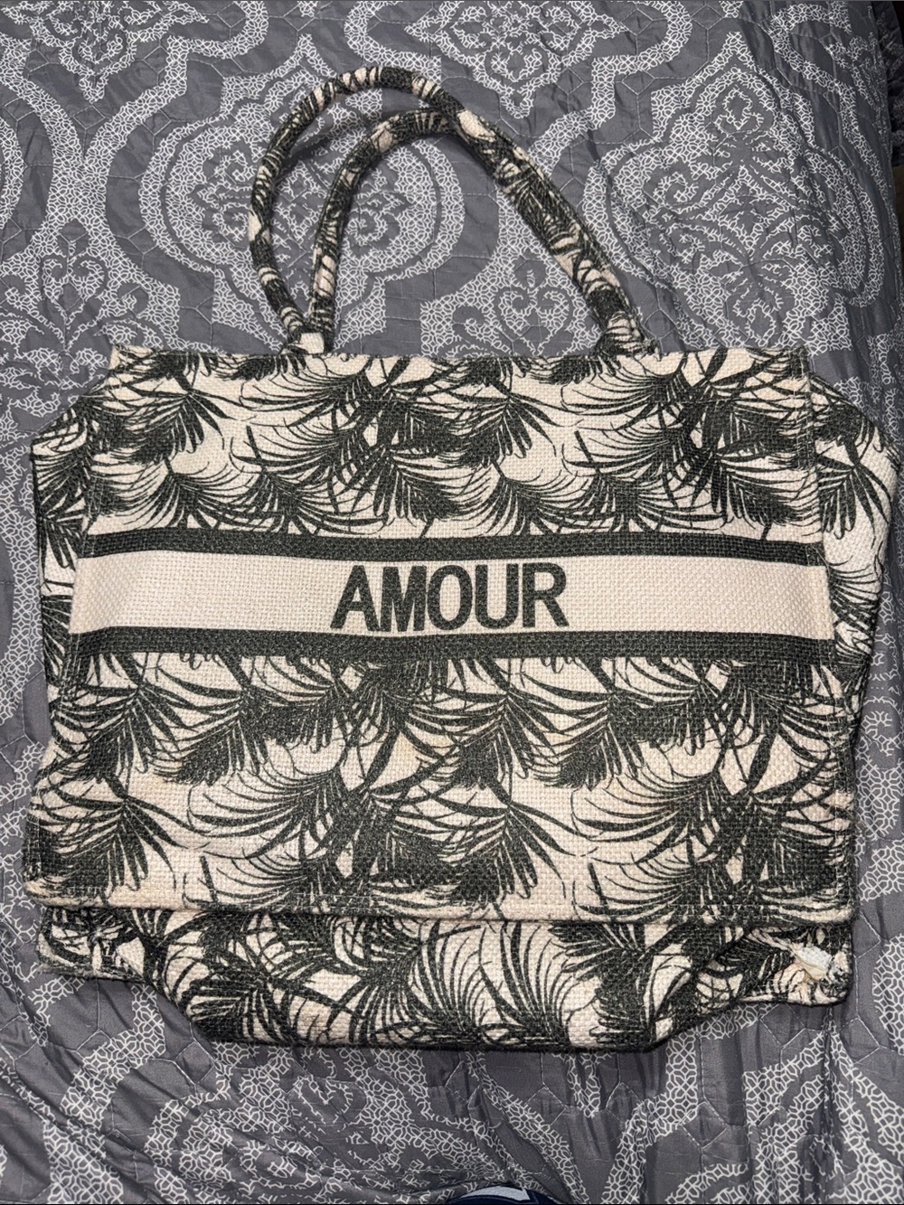 Amour Palm-Print Canvas Tote Bag in Beige & Black